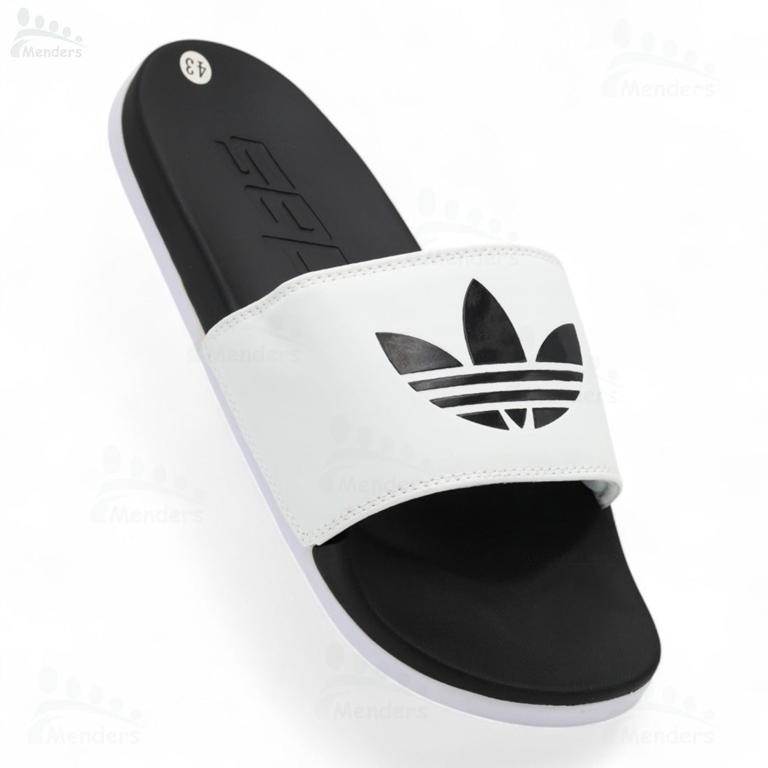 M280647 men slipper