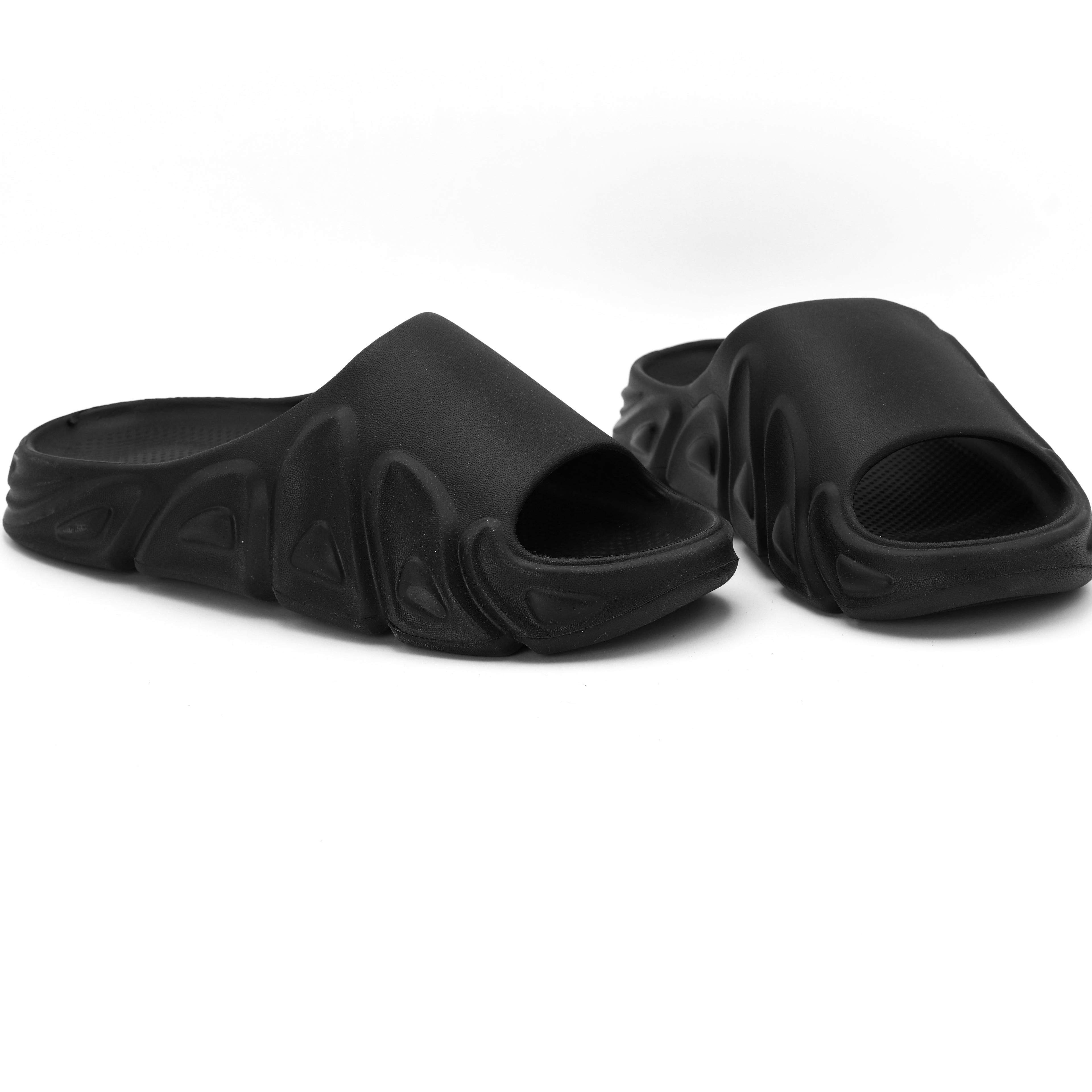 M01100 men slipper