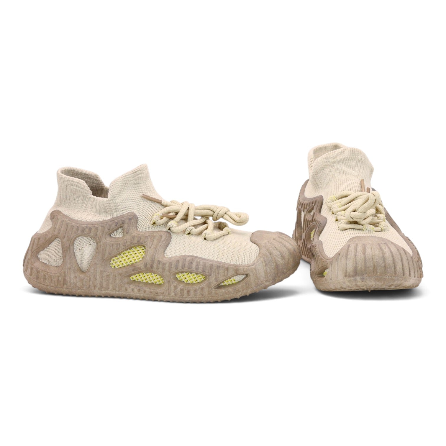 M011942 fabric shoes