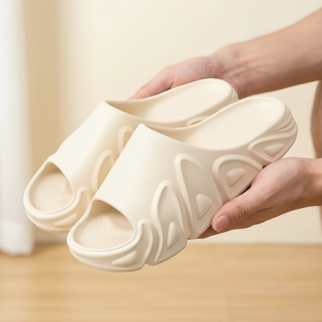 M01100 men slipper