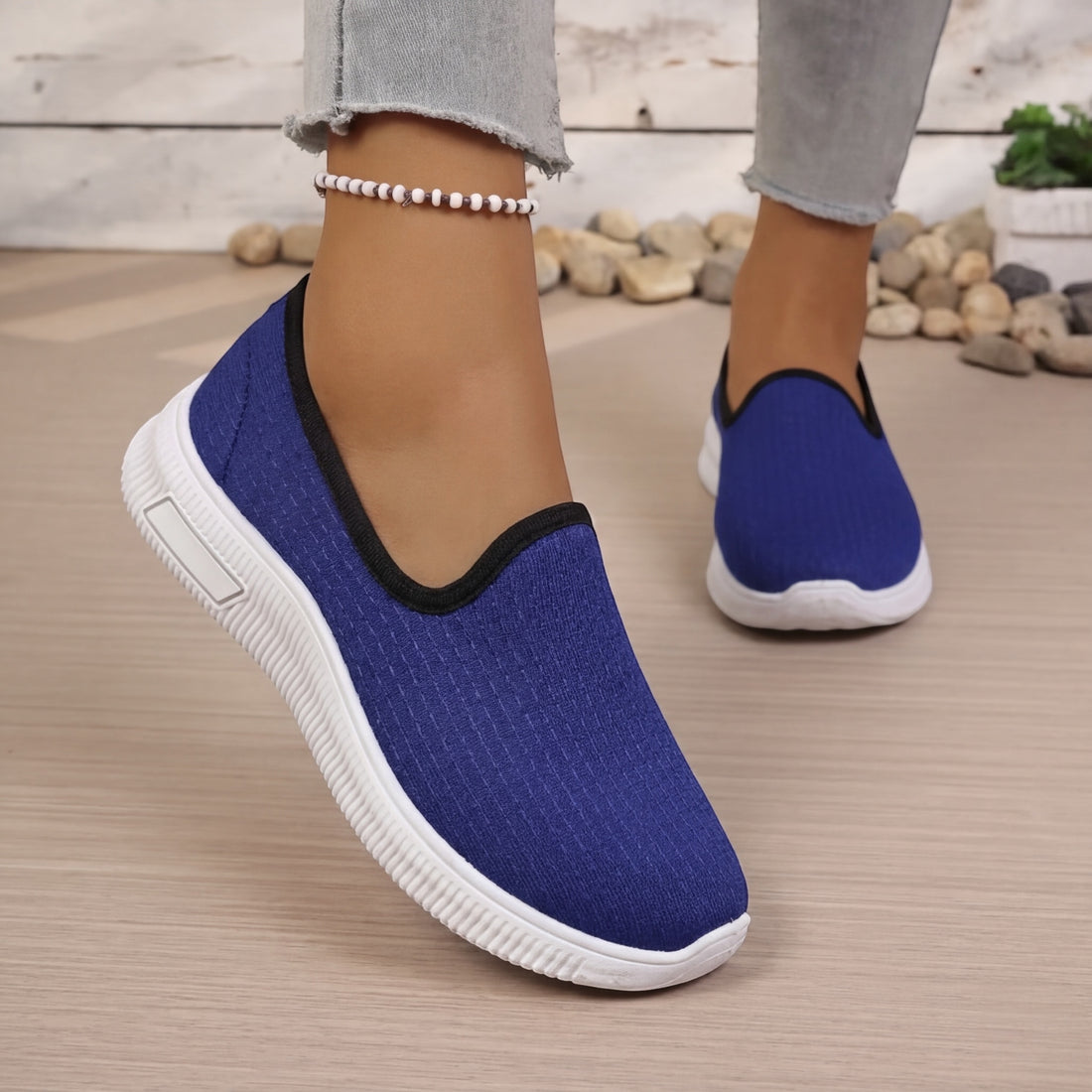 M011207 fabric shoes