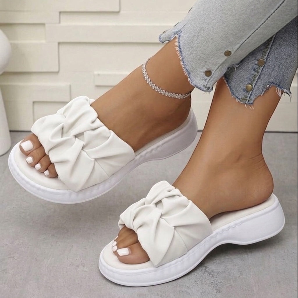 M0543 slipper