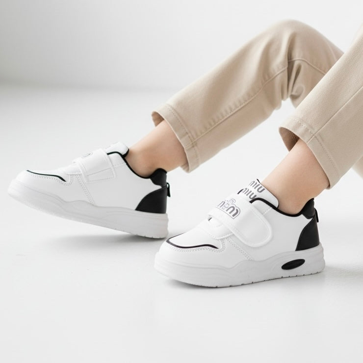 M011258 kids shoes