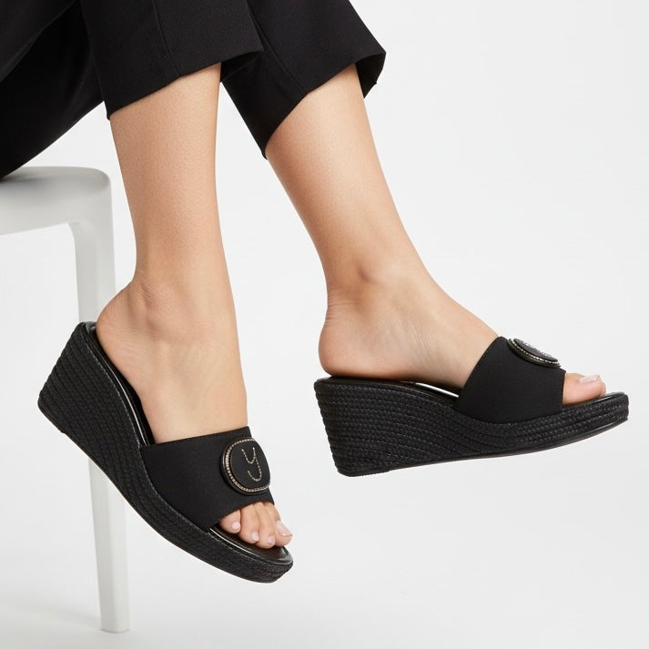 M011439 wedge slipper