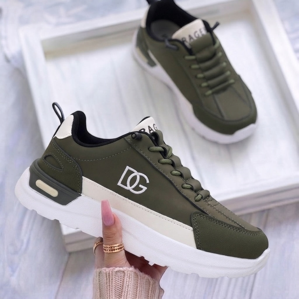 M011402 shoes