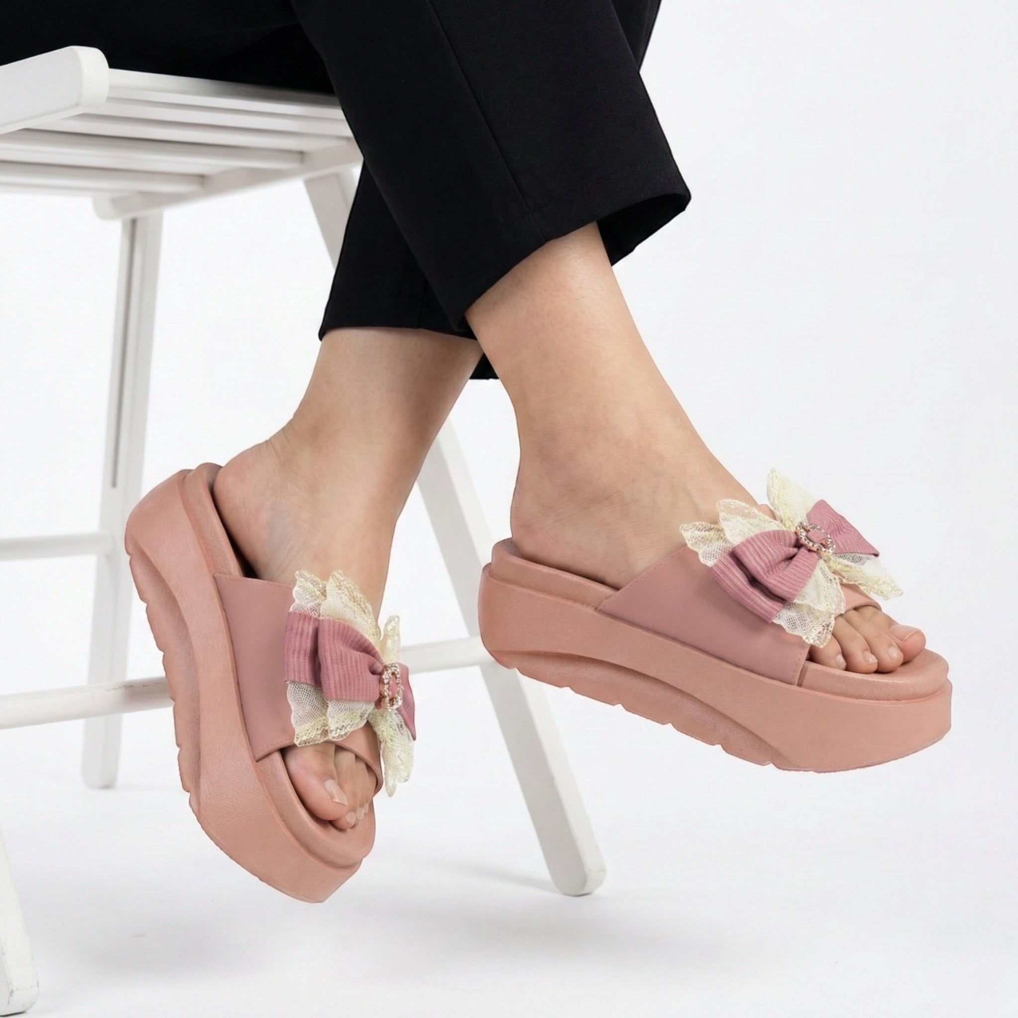 M011499 sole slipper