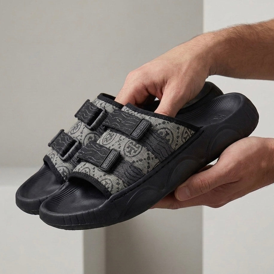 M011800 men slipper