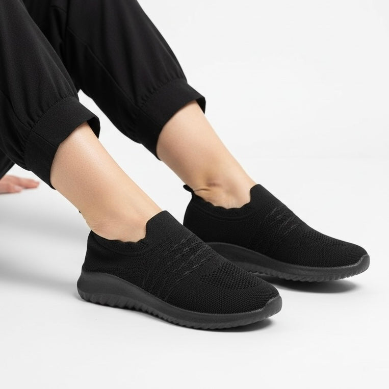 M011456 fabric shoes