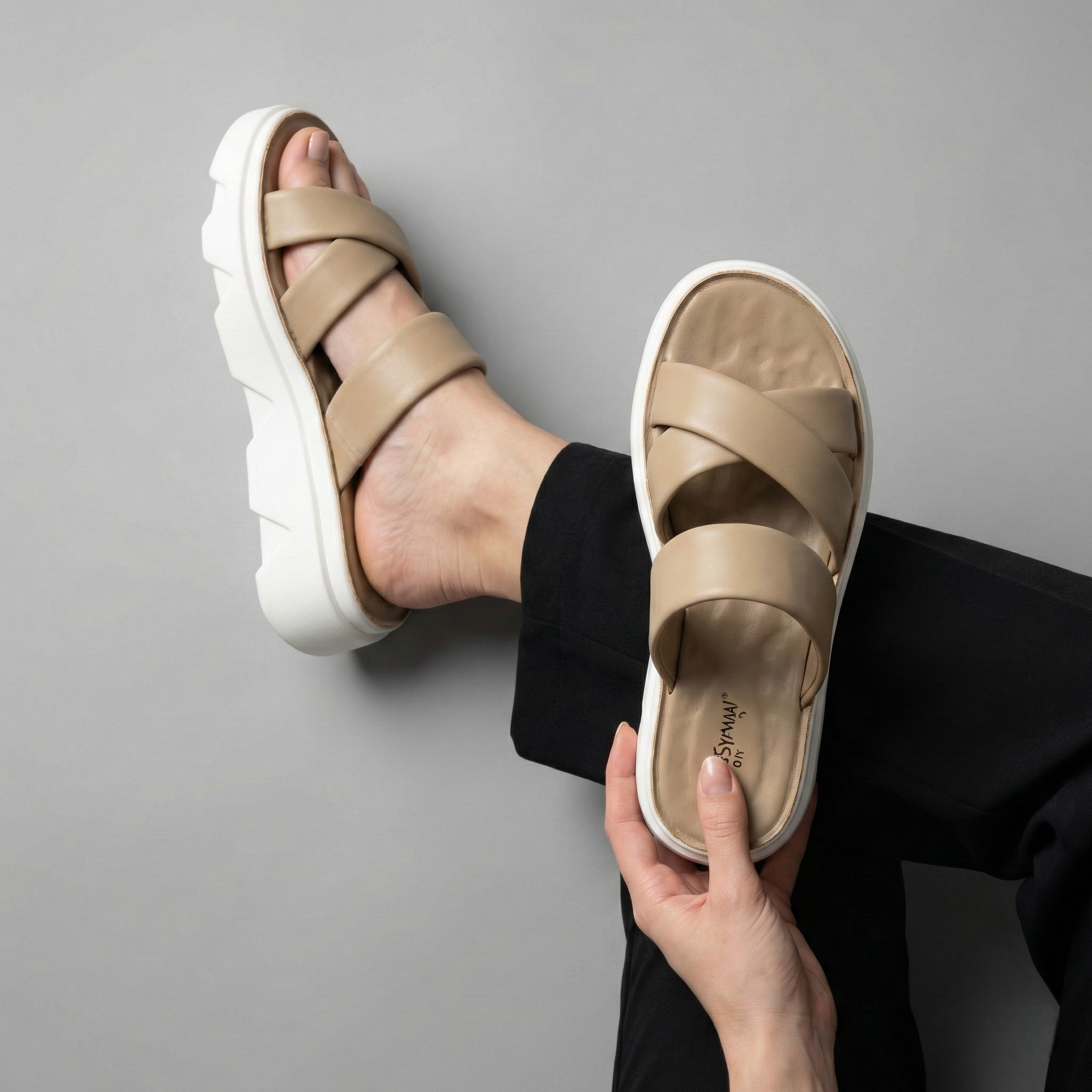 Cross7199 slipper