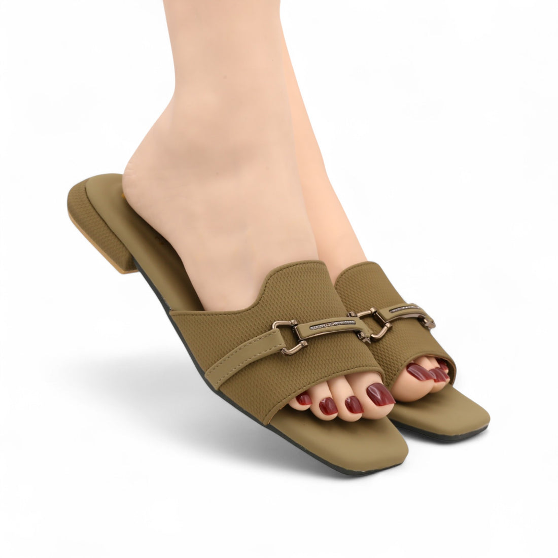 M0680 slipper -R24-1