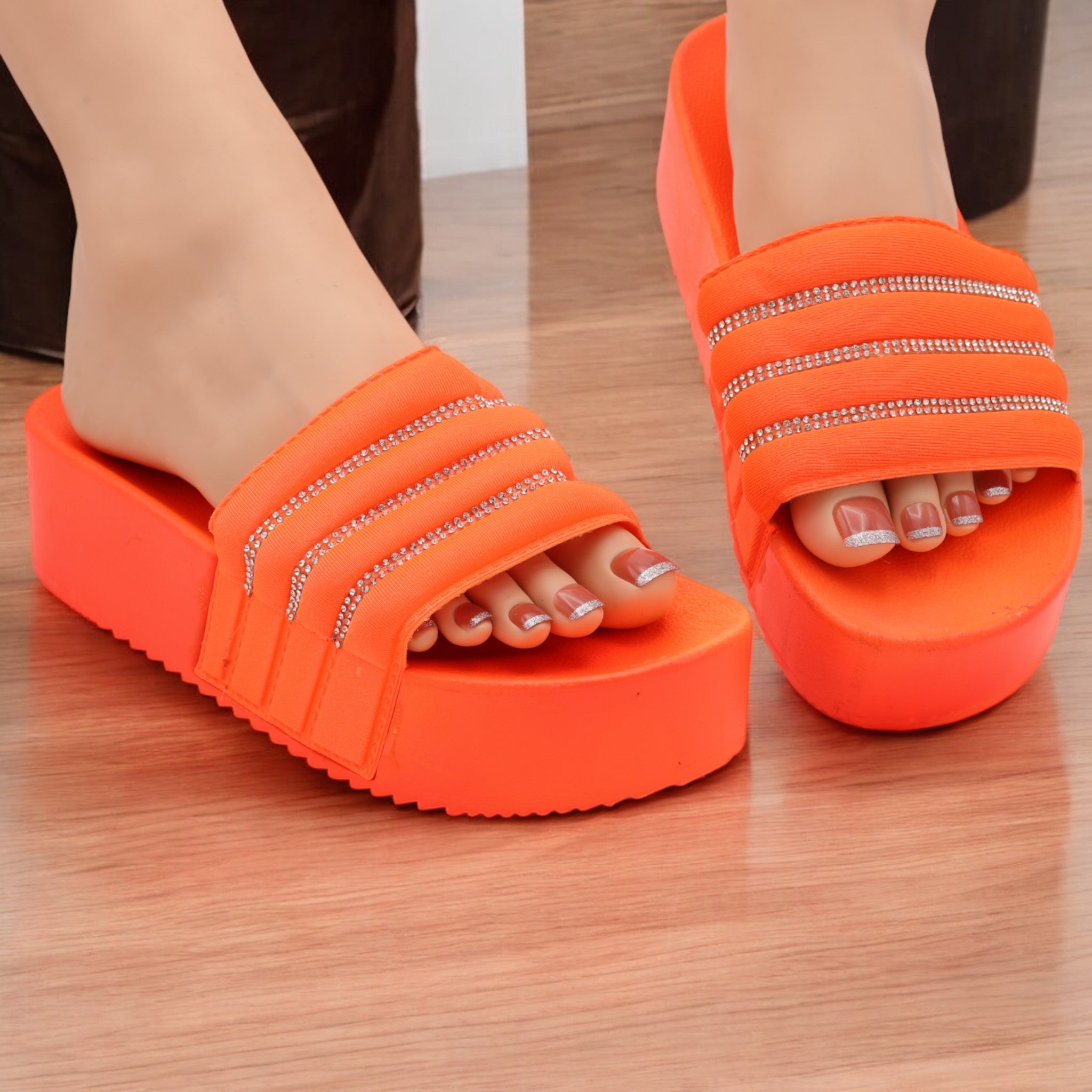 Neon lila sole