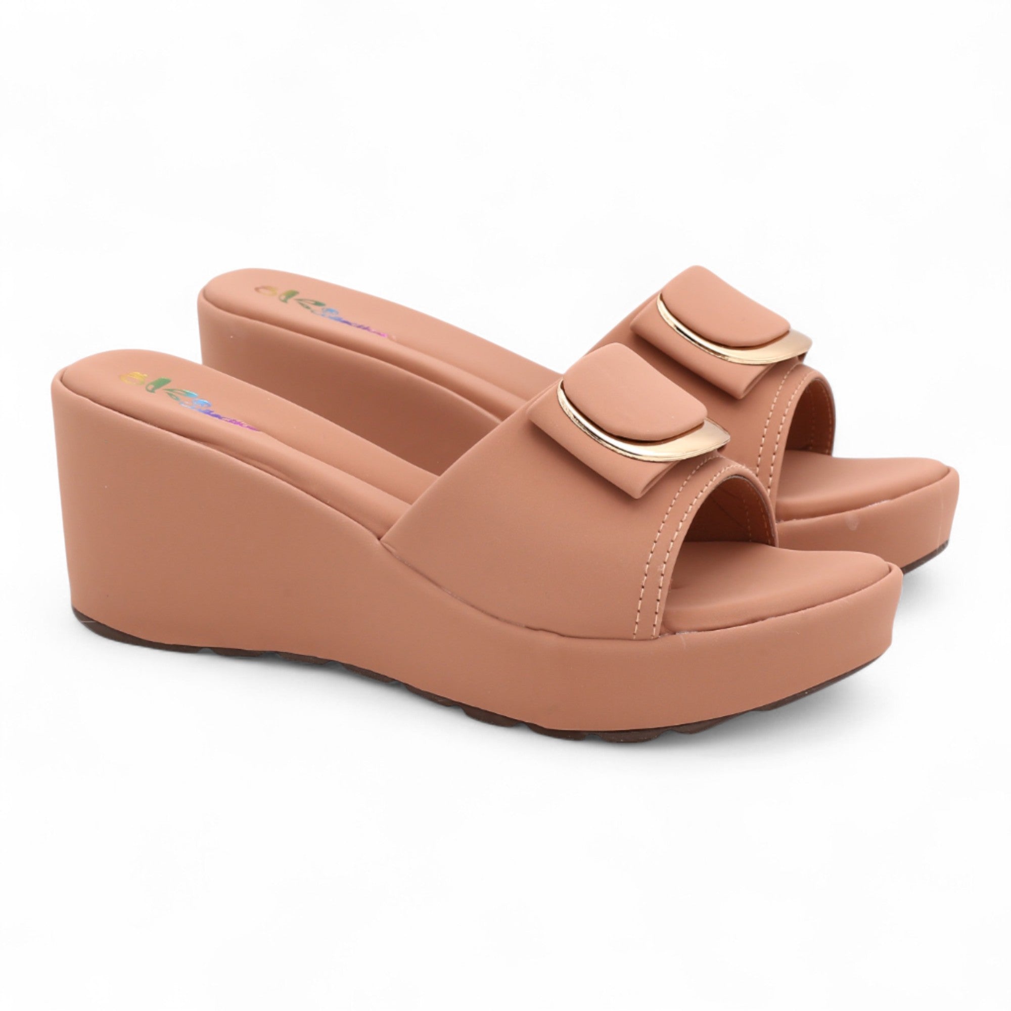M0679 wedge slipper
