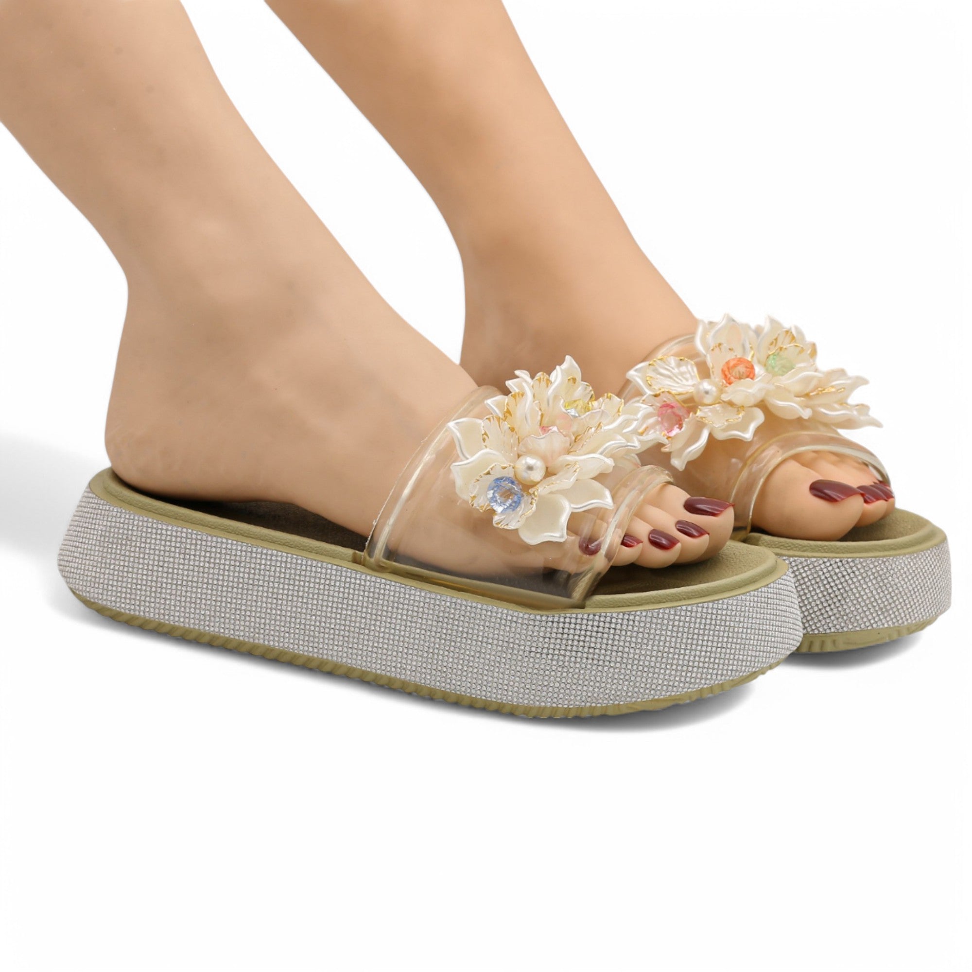 Transparent pearl slipper