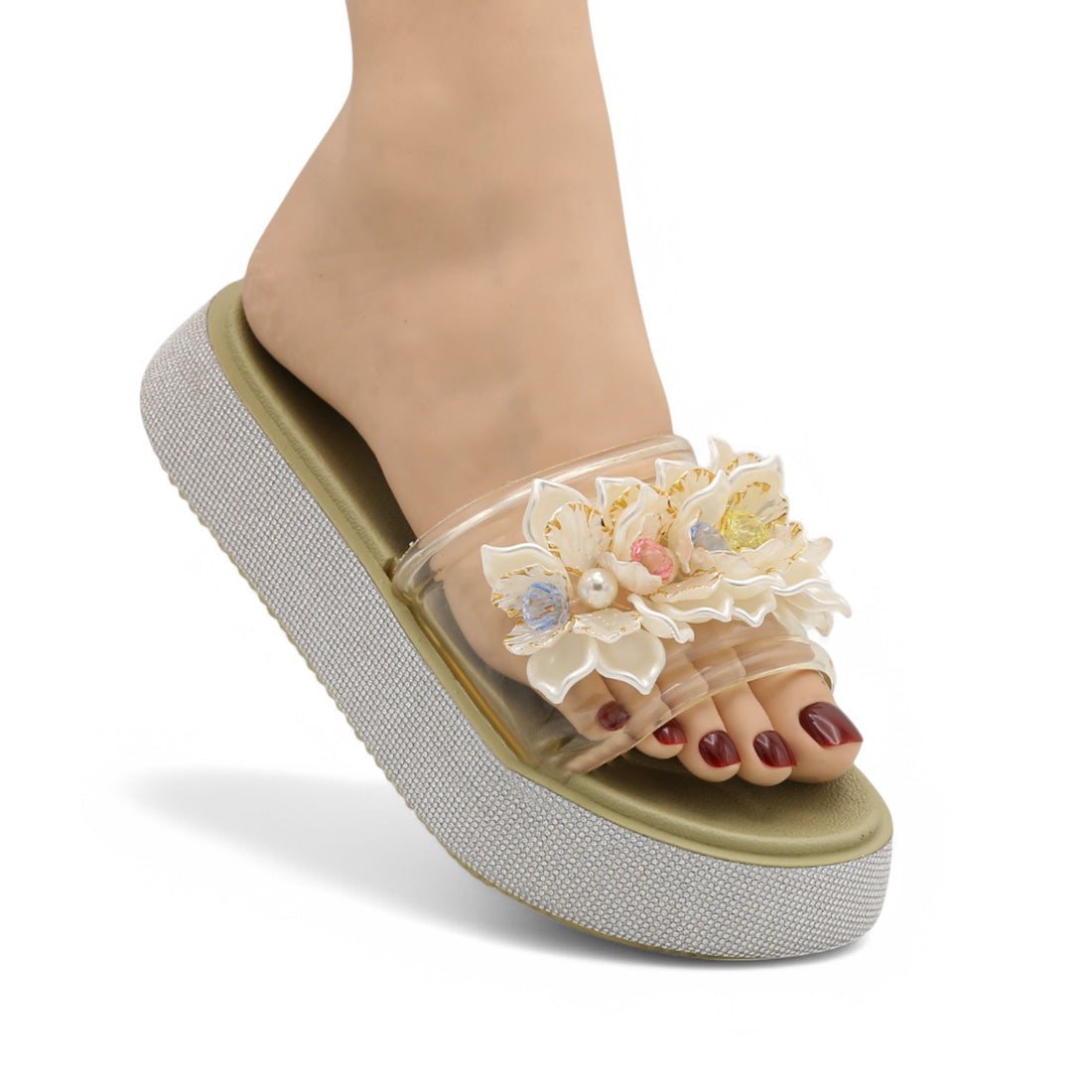 Transparent pearl slipper
