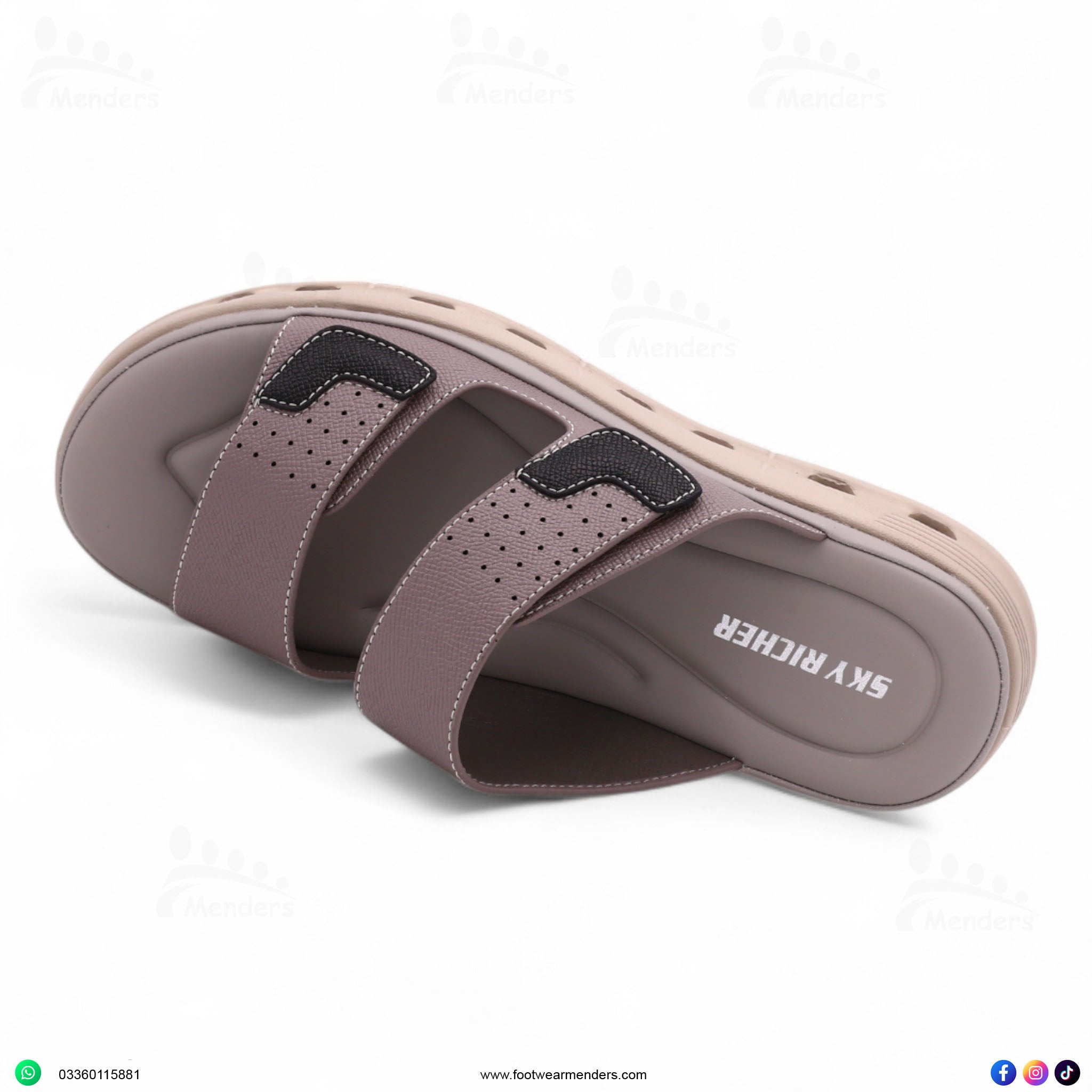 E80663 men slipper
