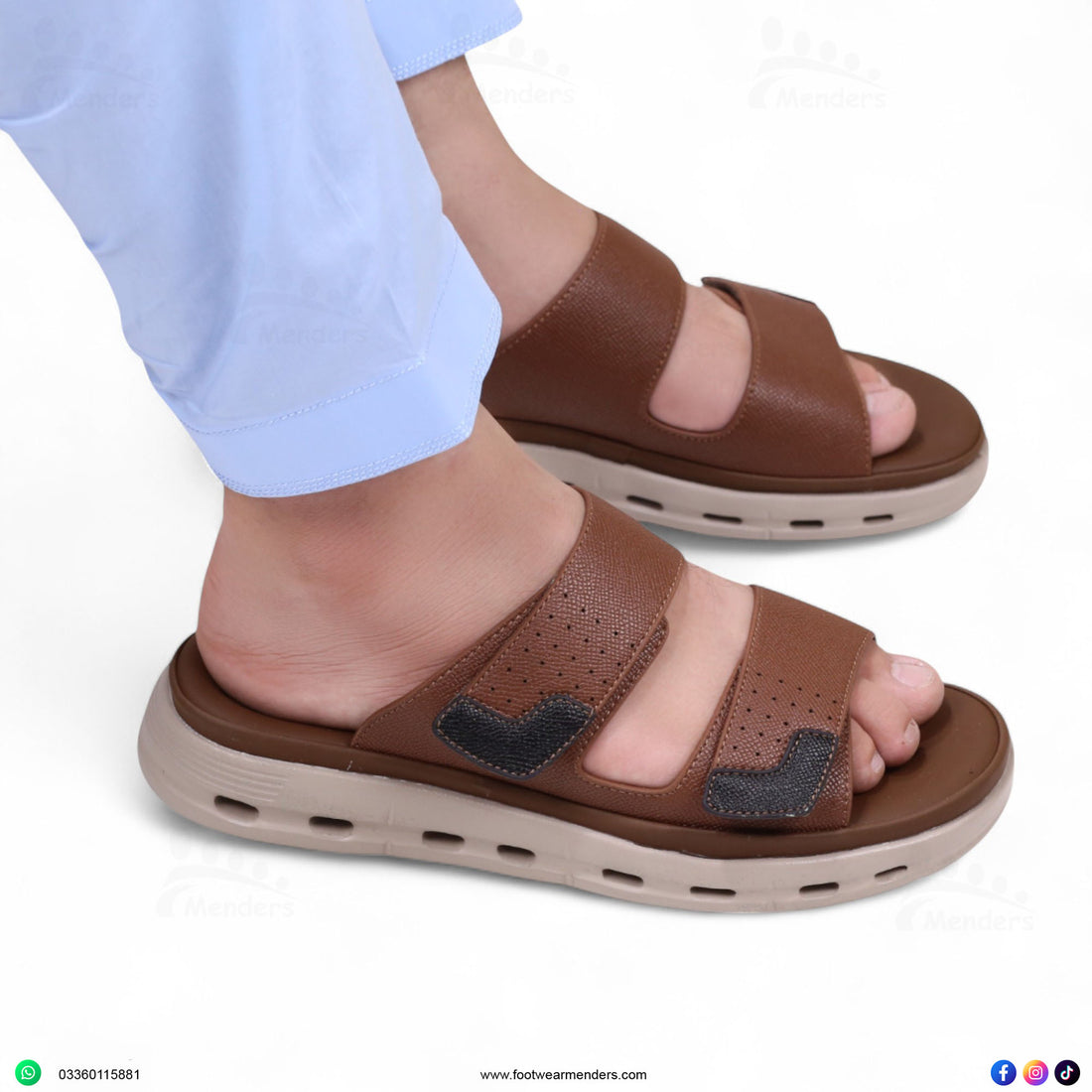 E80663 men slipper