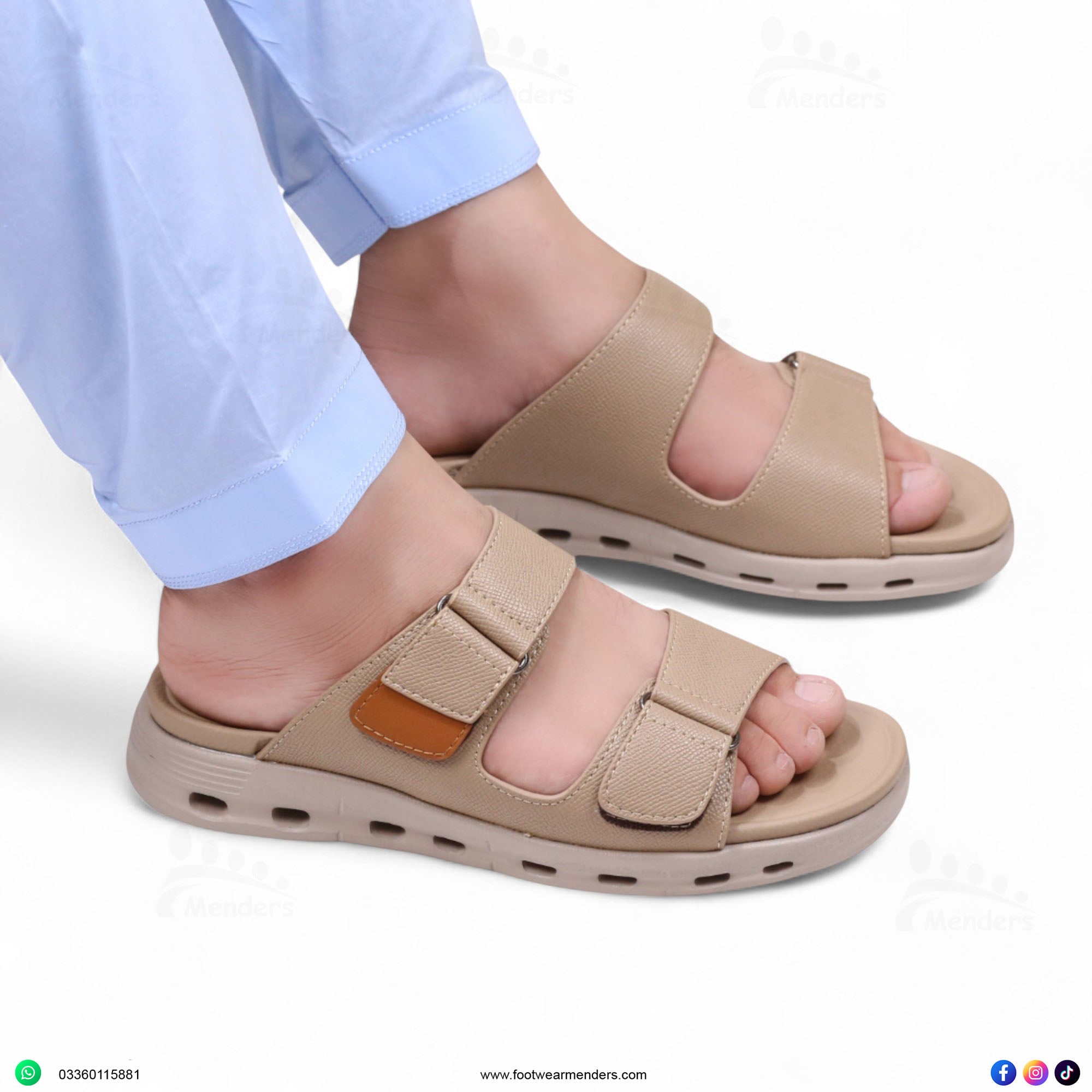 AB80664 men slipper