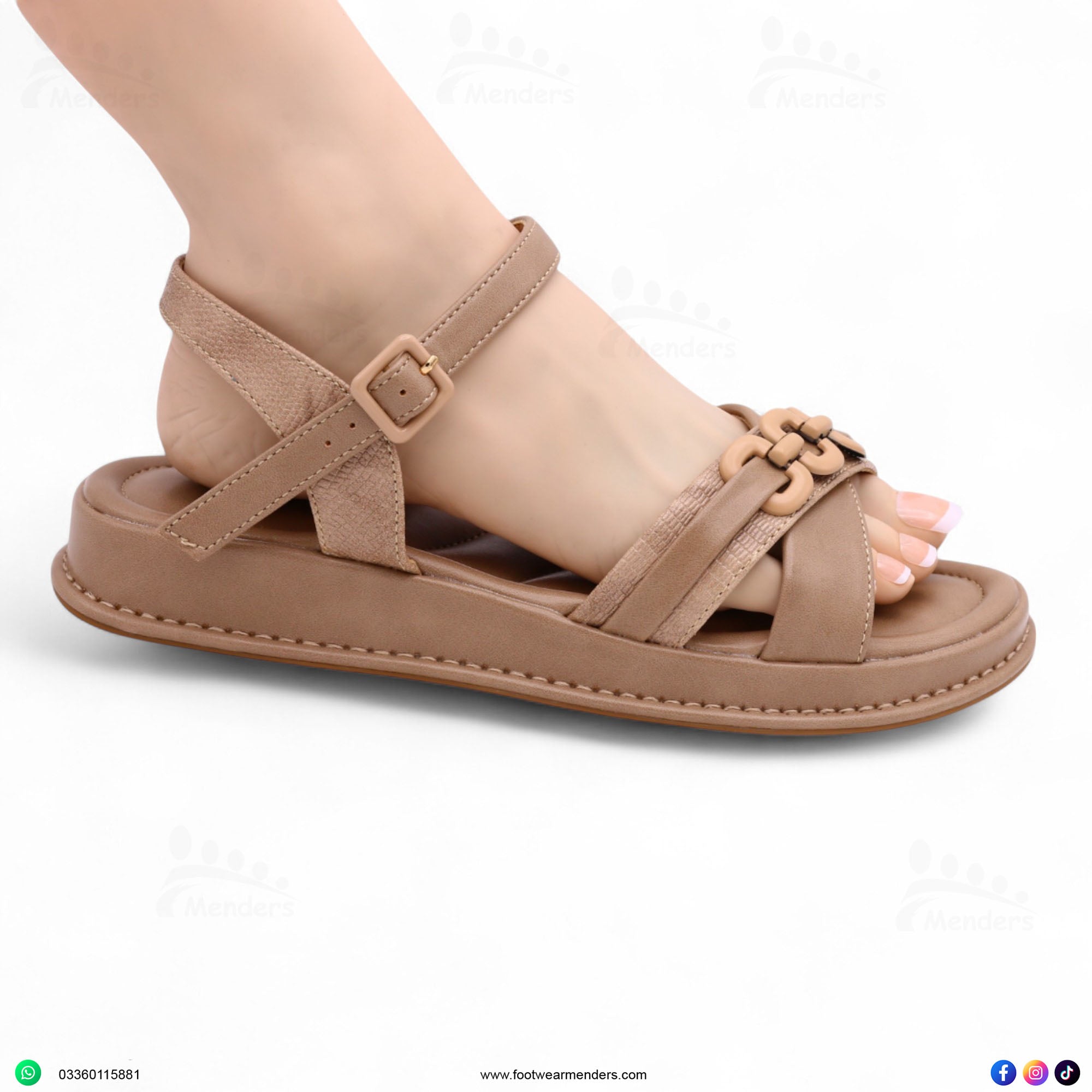M8002197 sandal