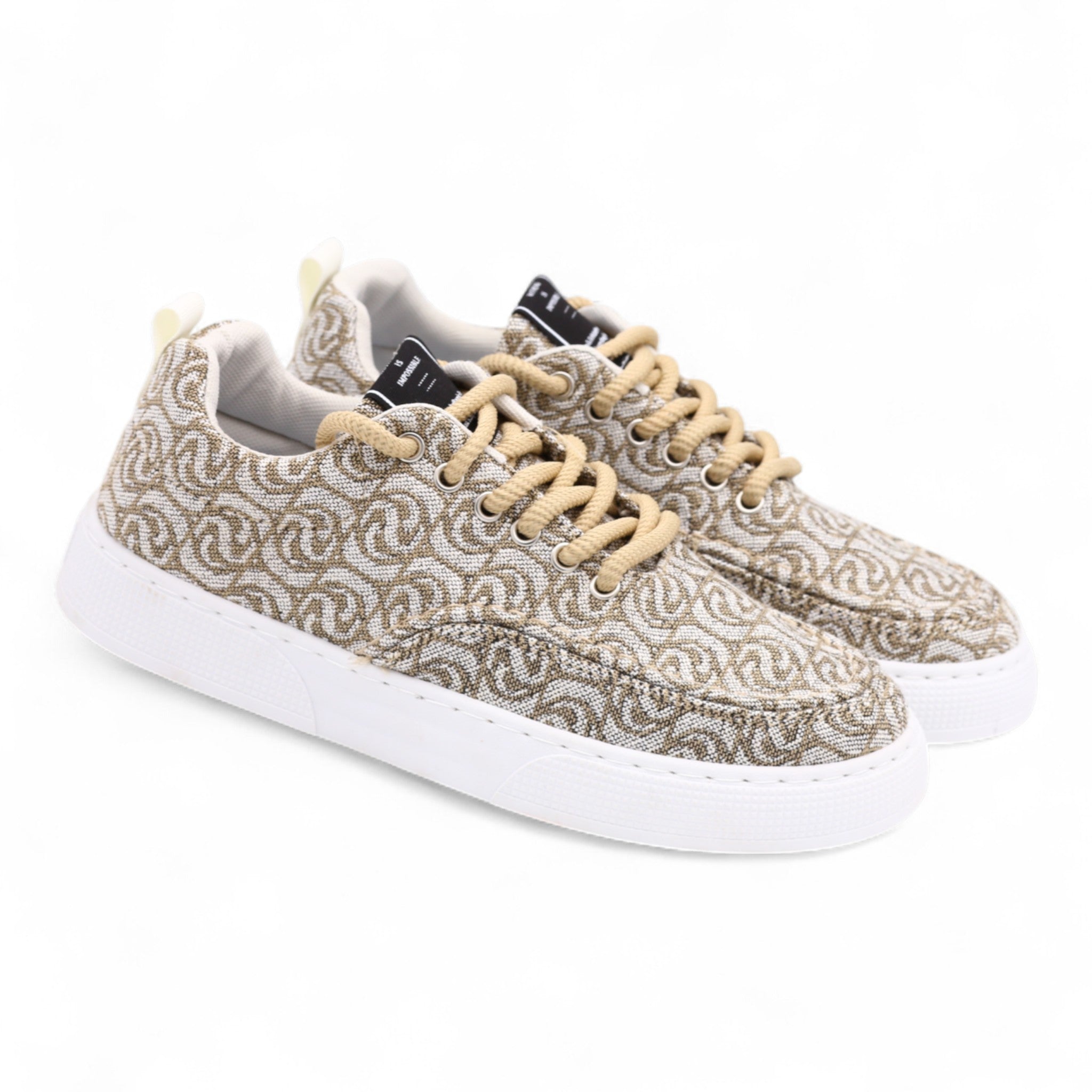 T24 men sneaker