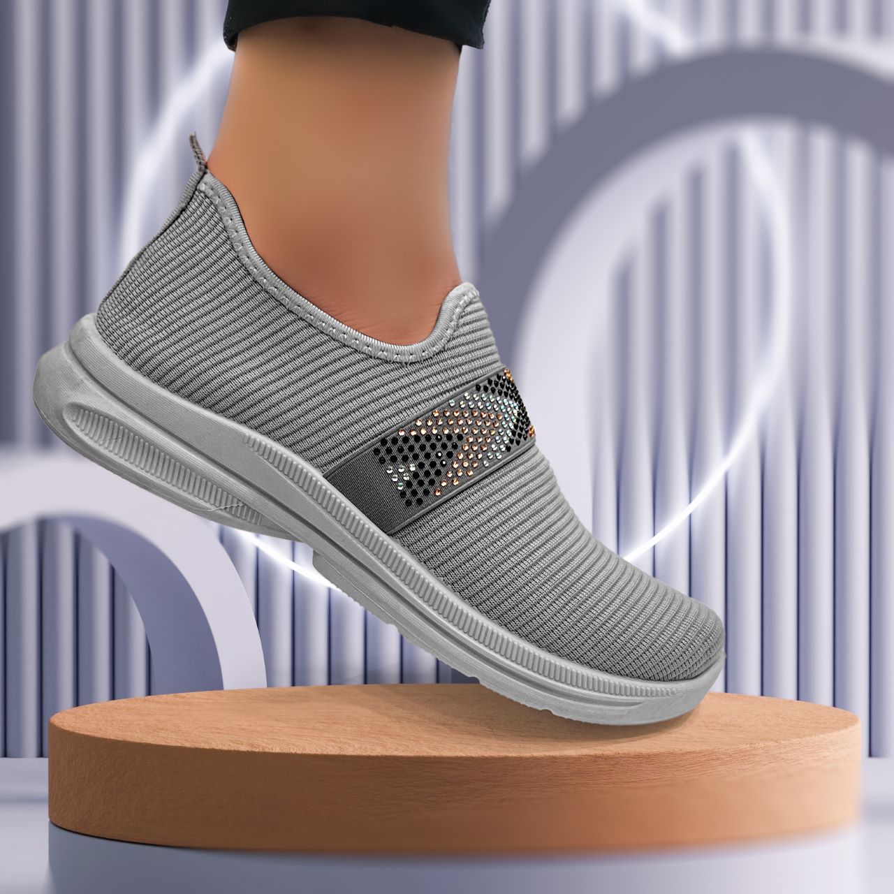 Pearl slip on