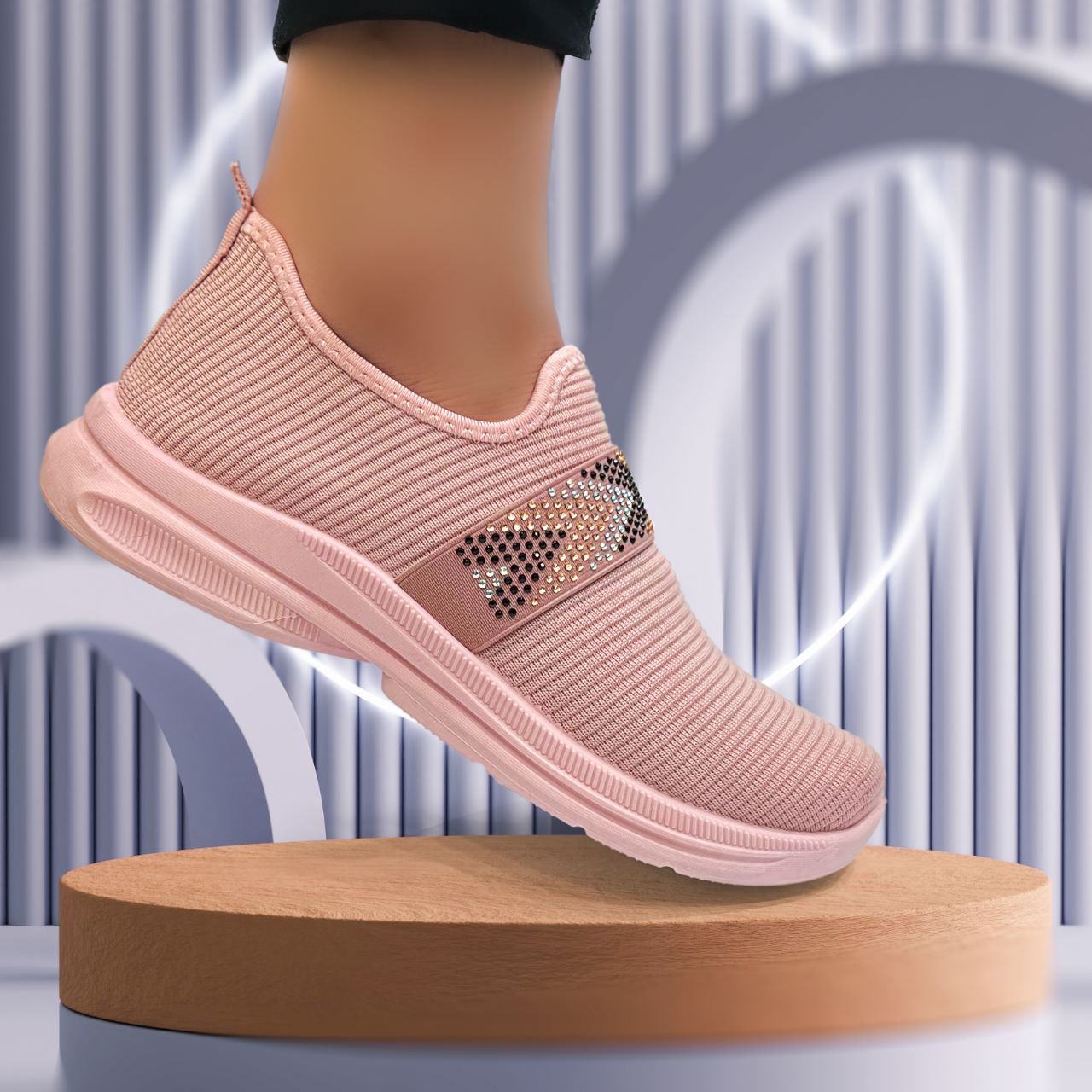 Pearl slip on