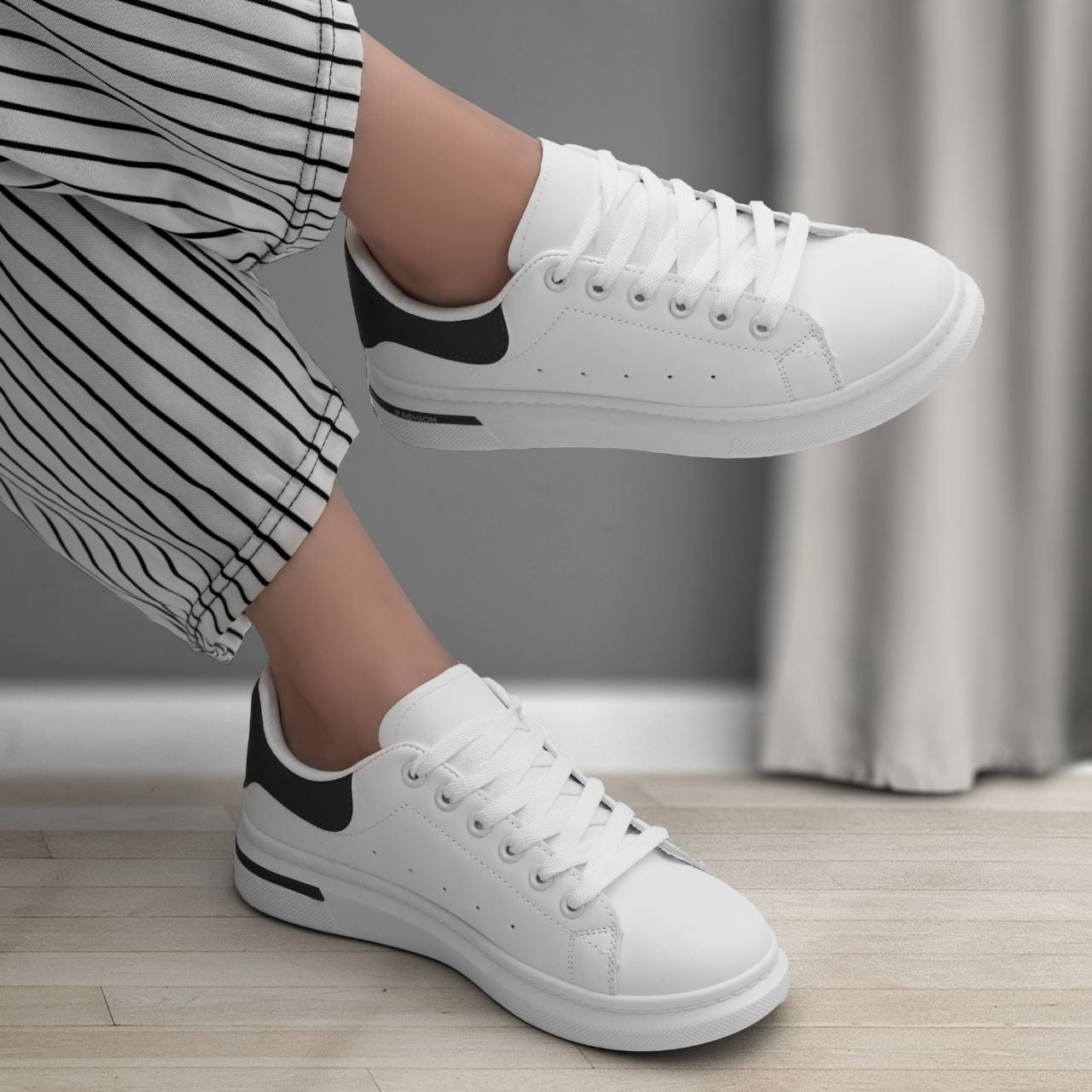 Sneaker walk 170-R32-2