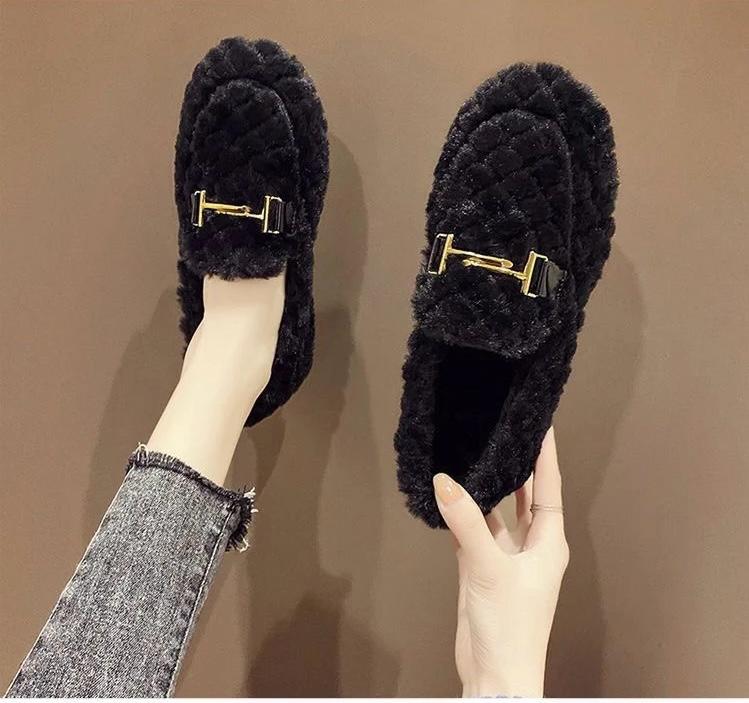 Penisa fur shoes