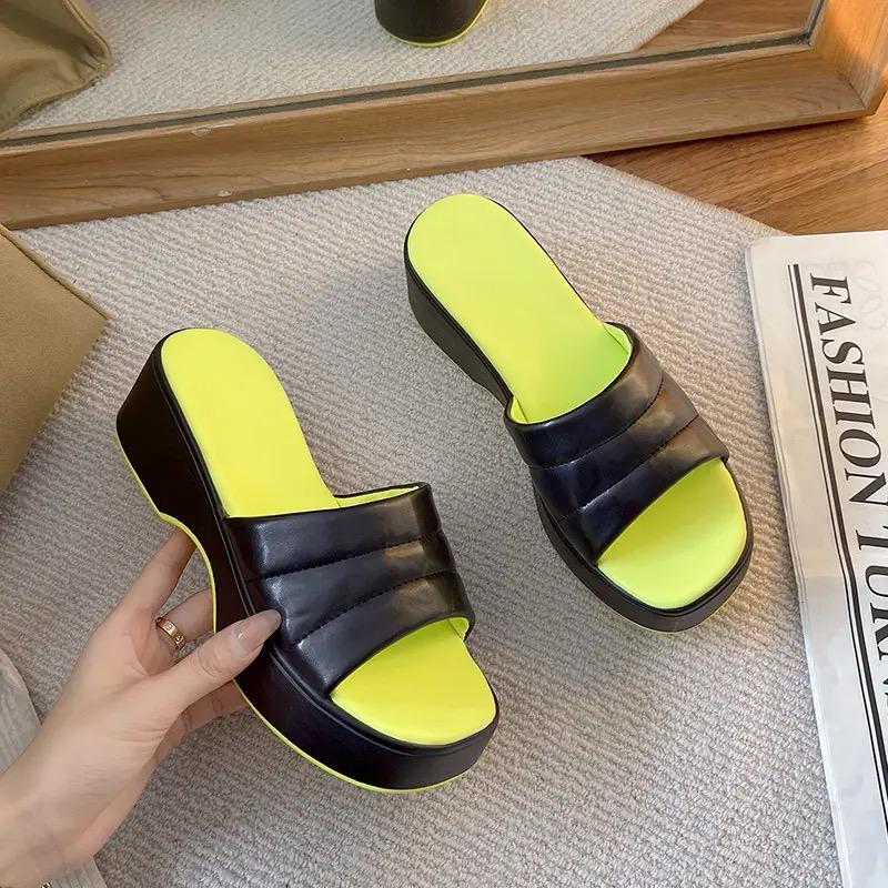 Neptila platform slipper