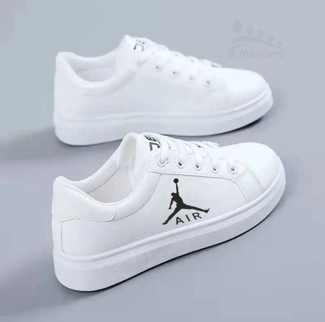 675 White Sneaker