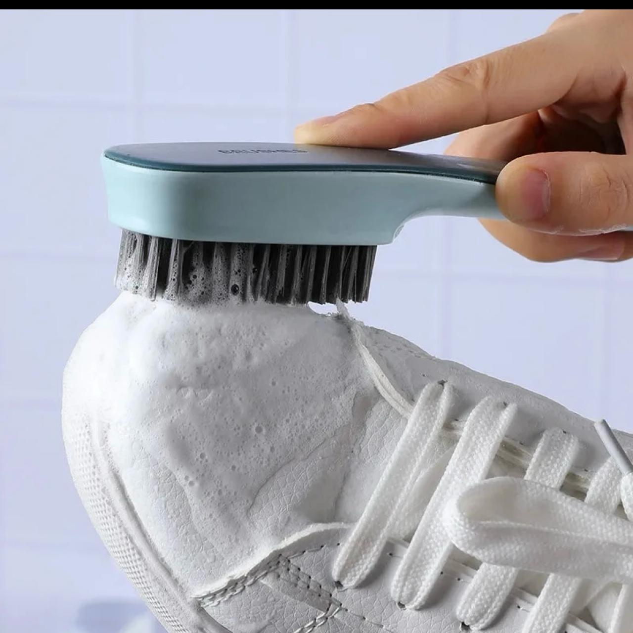 Pelisa shoes brush