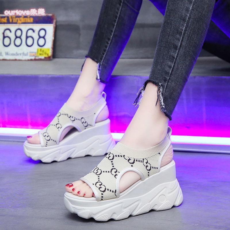 A395 Royal Girl-R26-1