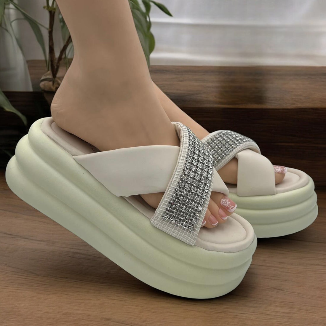 W153 cross pearl-R11-1