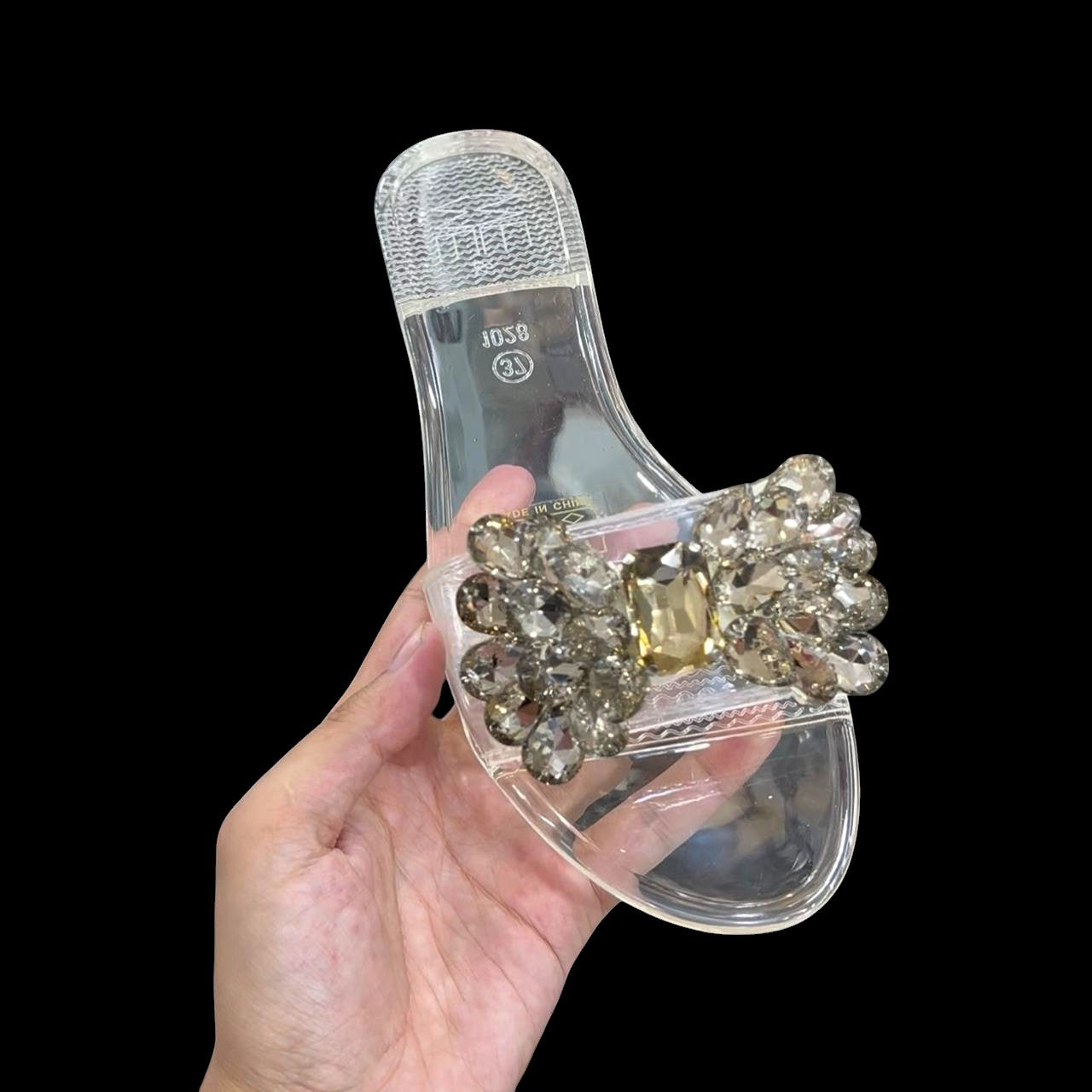 M0623 transparent slipper