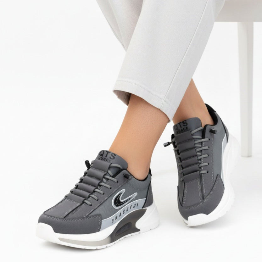 M011311 tick shoes