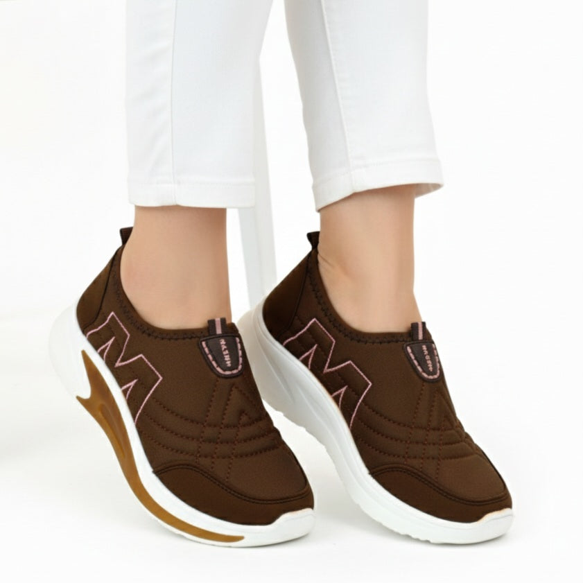 M011208 fabric shoes