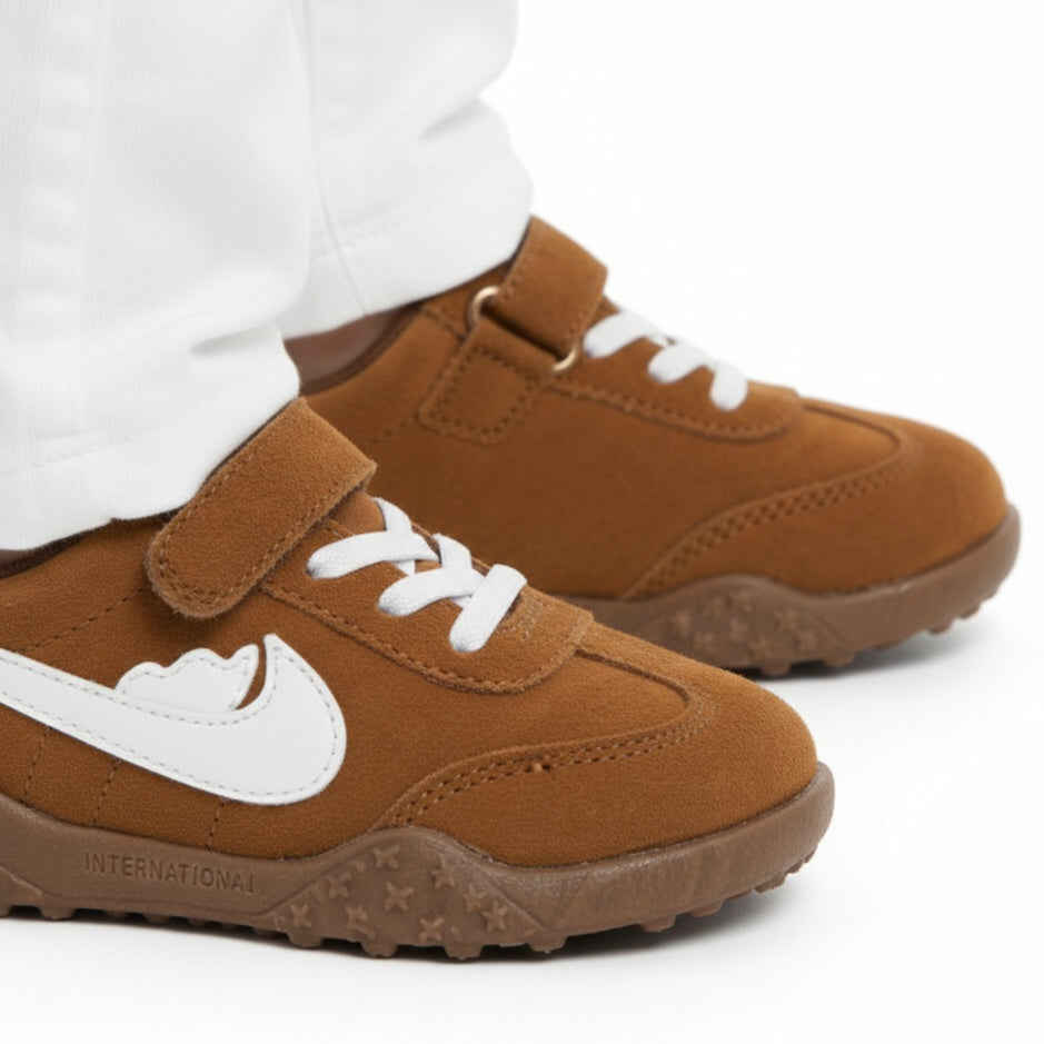 M011300 kids shoes