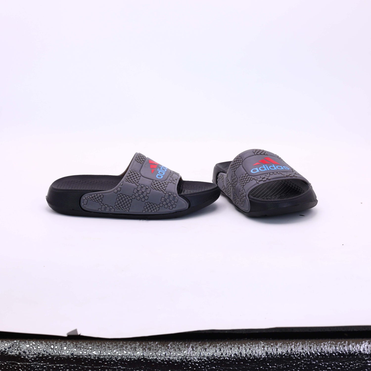 Kids sport slipper