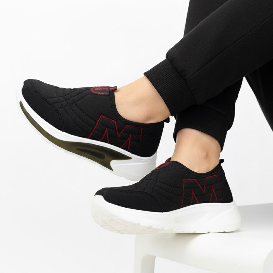 M011208 fabric shoes