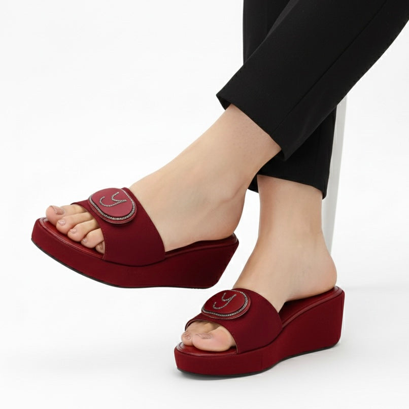 M011439 wedge slipper