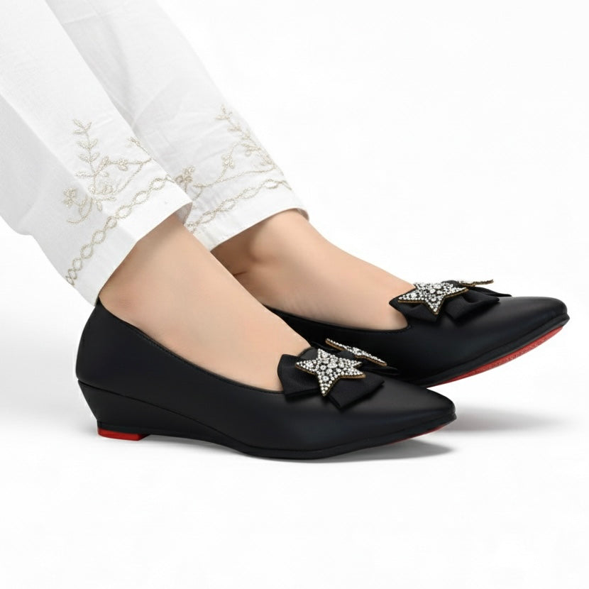 M011386 kitten wedge