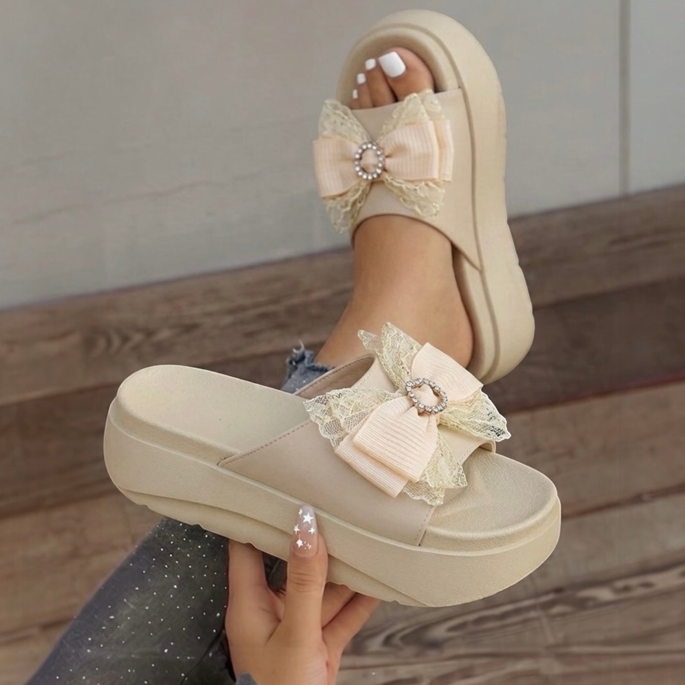 M011499 sole slipper