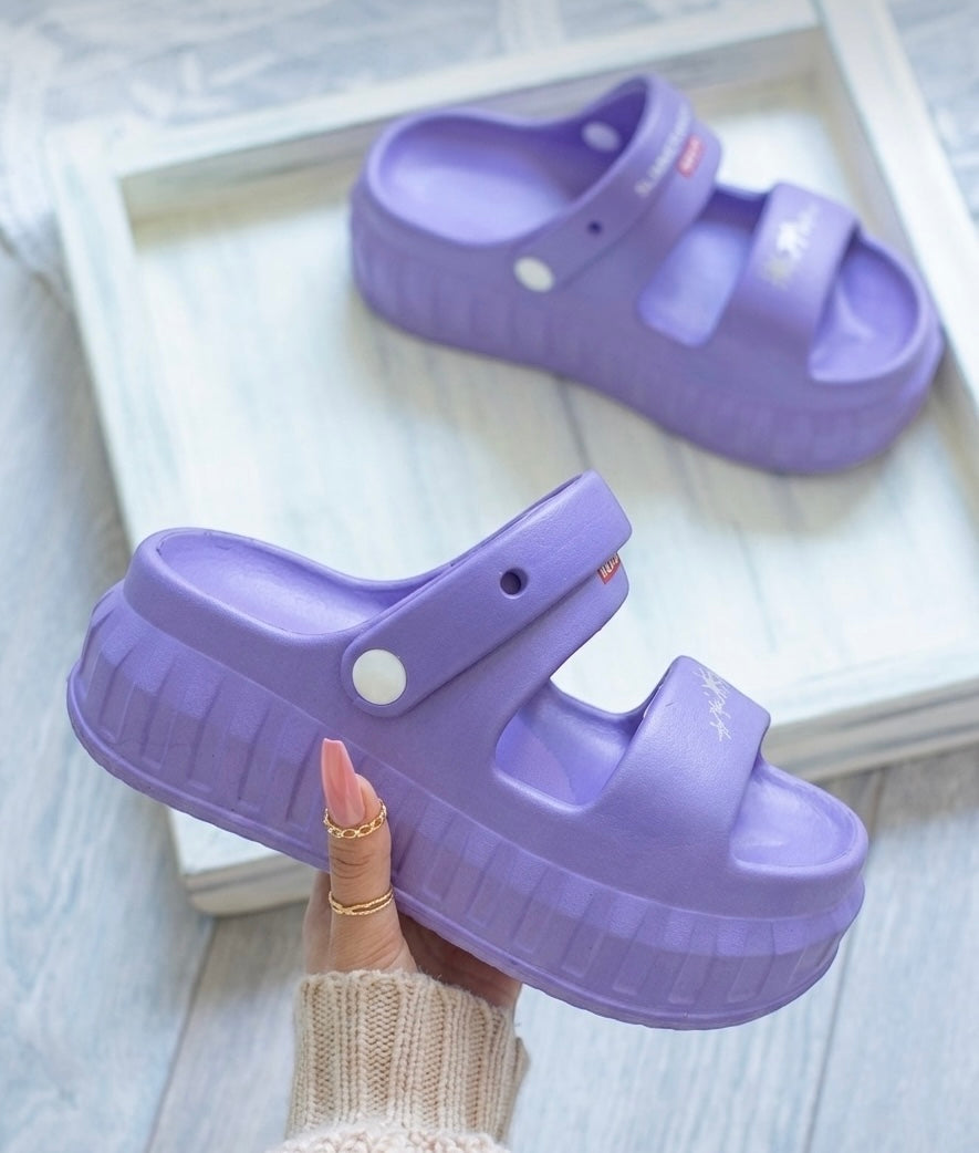 M011697 slipper