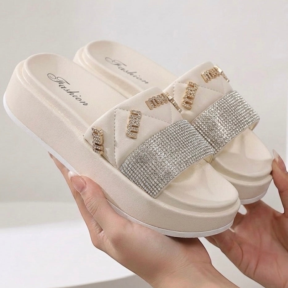 M011870 slipper