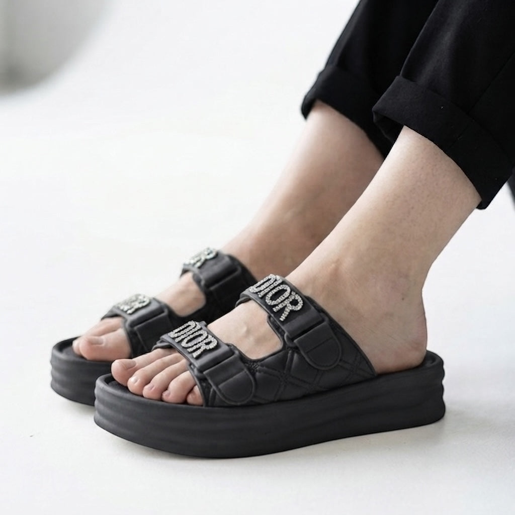 M011414 slipper