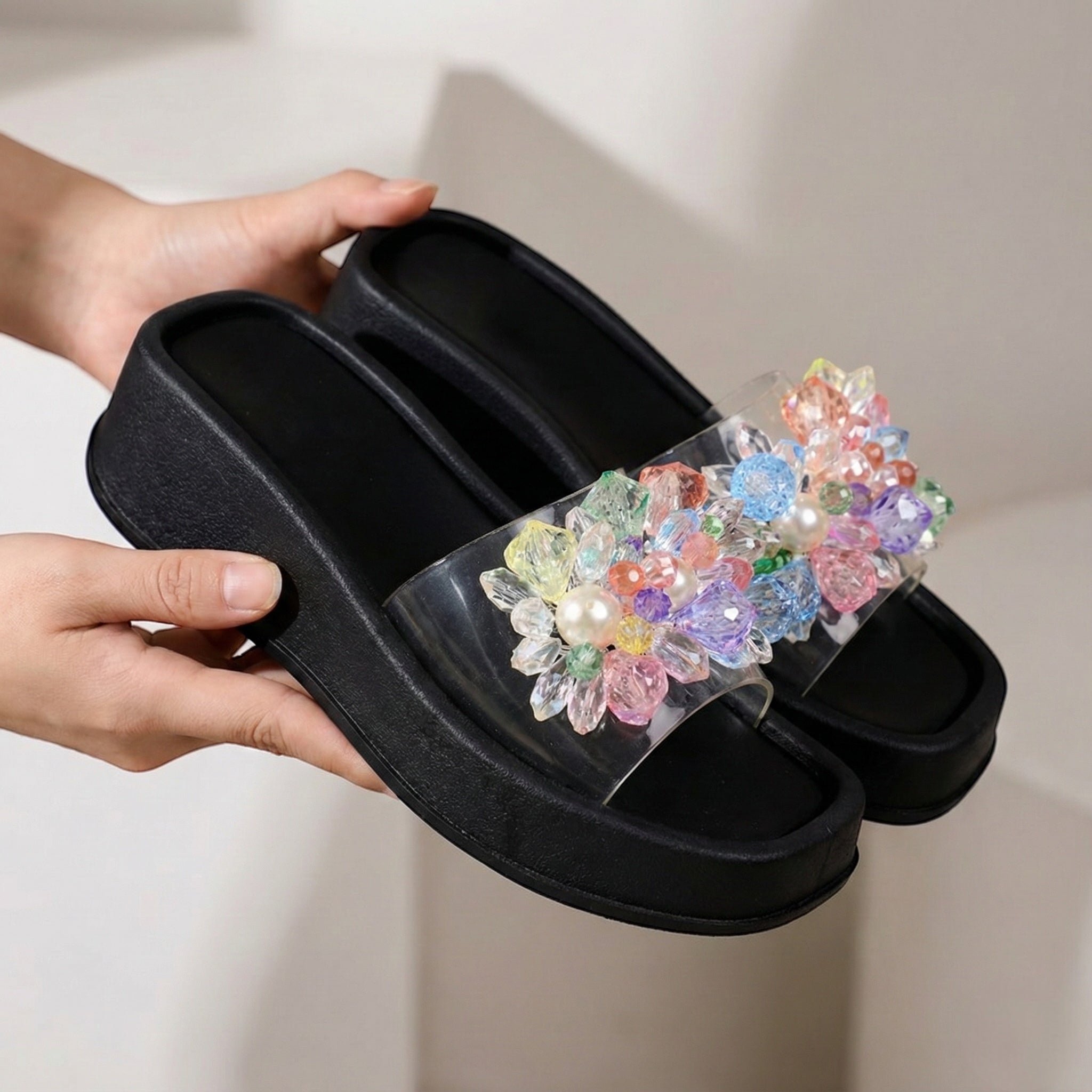 M0872 beads slipper
