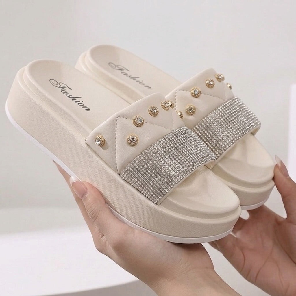 M011869 slipper