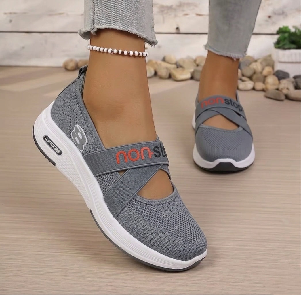 M011636 fabric shoes