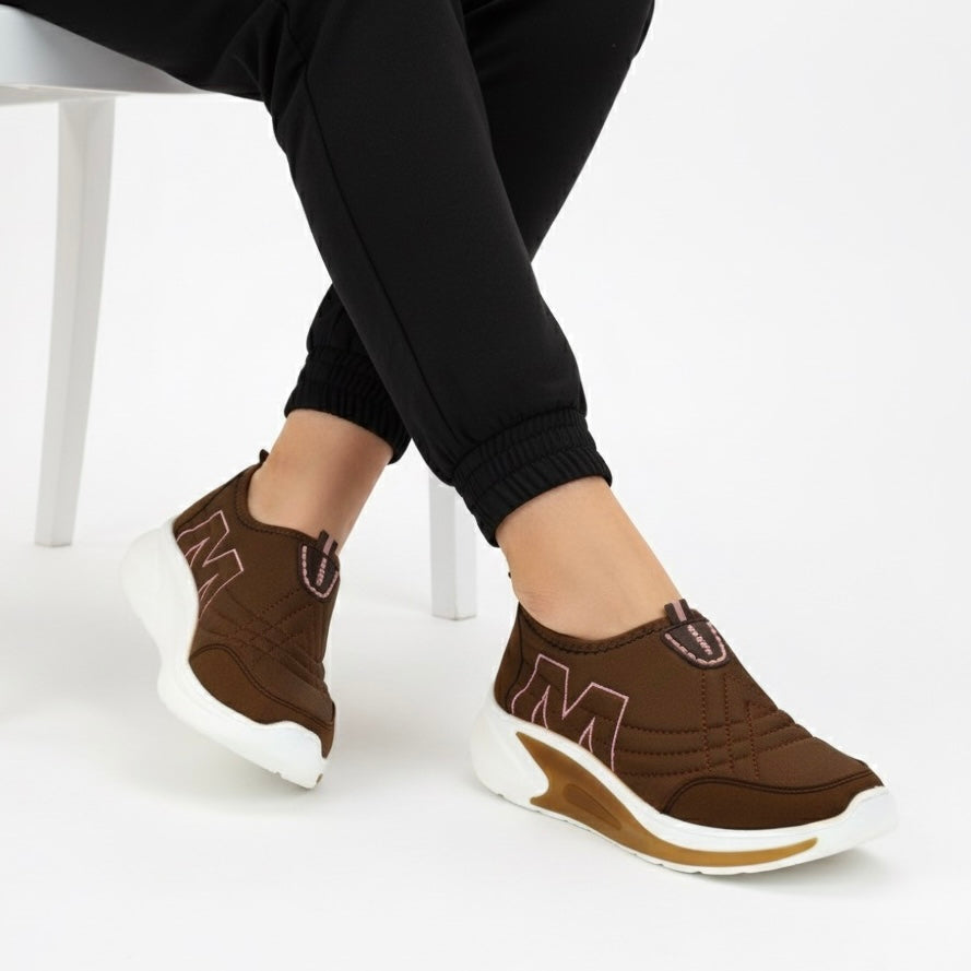 M011208 fabric shoes