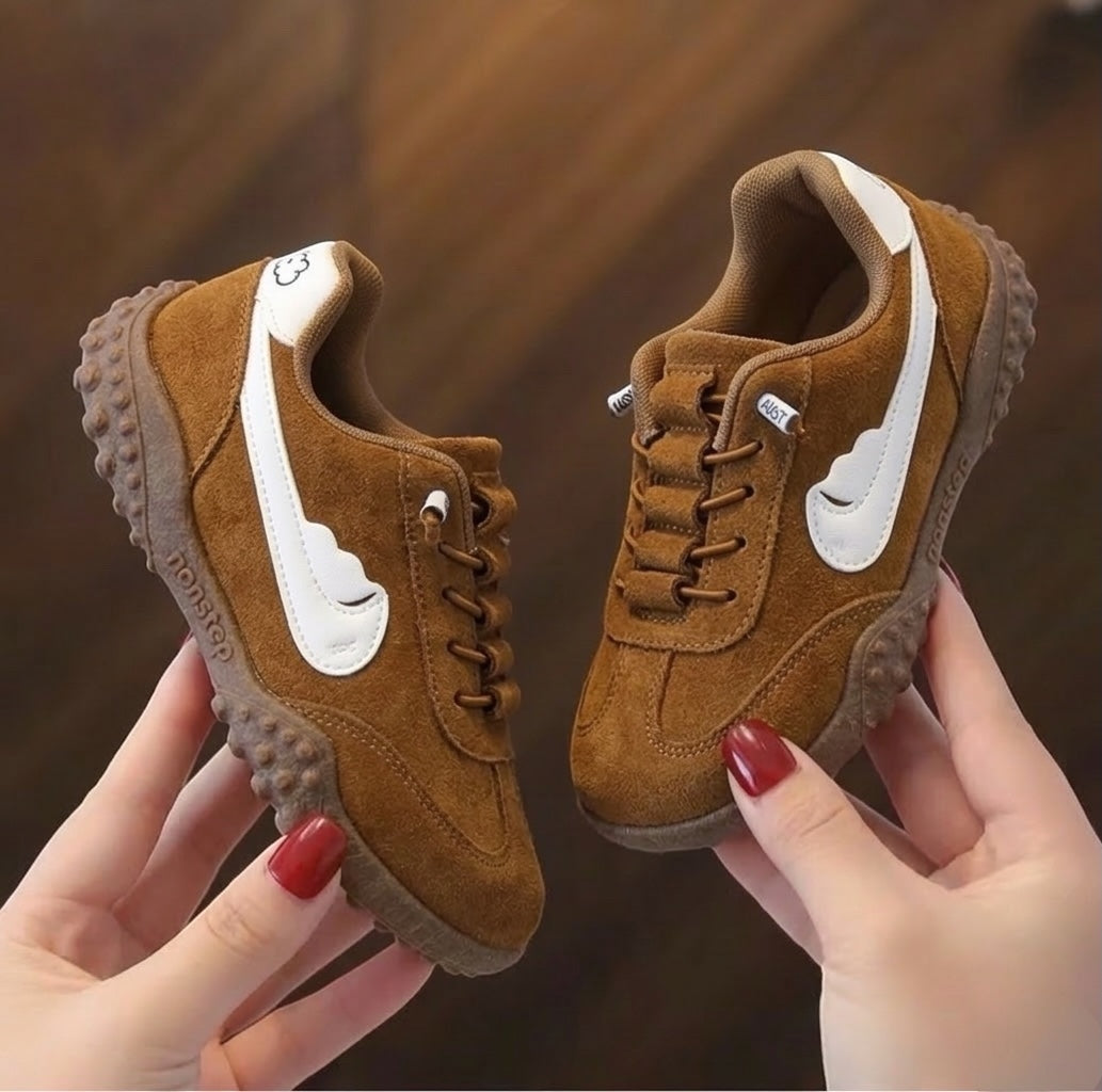 M011298  kids shoes