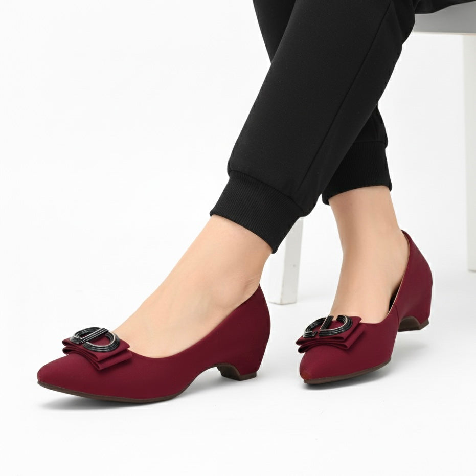 M011417 kitten heel